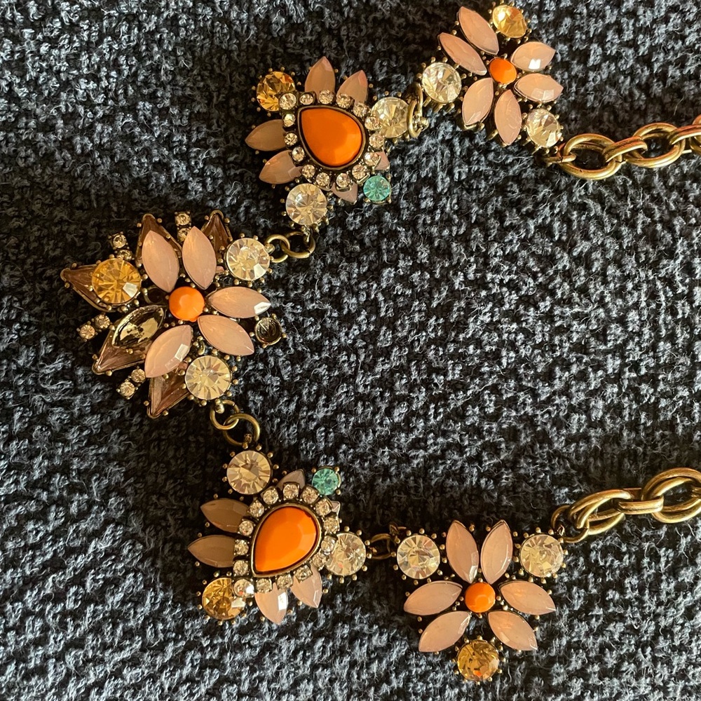 Statement necklace
